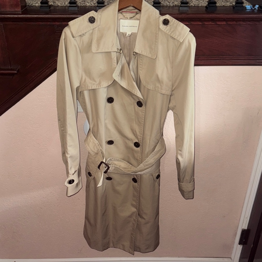 Banana Republic Womens Size XL Sophisticated City Classic Tan Trench Coat Casual